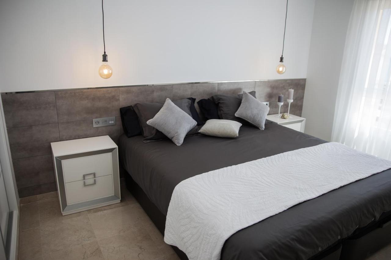 Spacious 200 Sq.M. Penthouse With Sea View Terraces トレモリノス エクステリア 写真