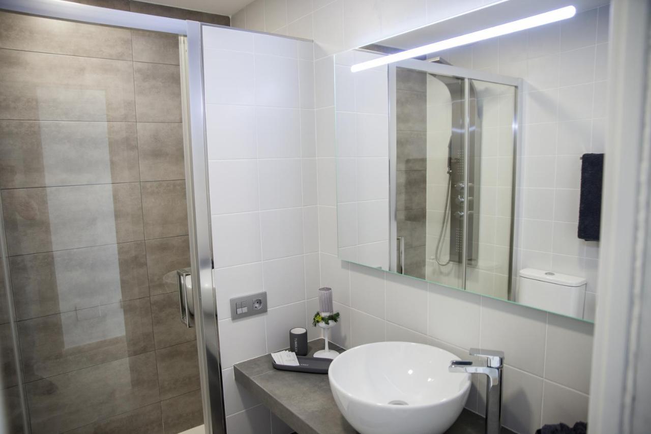 Spacious 200 Sq.M. Penthouse With Sea View Terraces トレモリノス エクステリア 写真