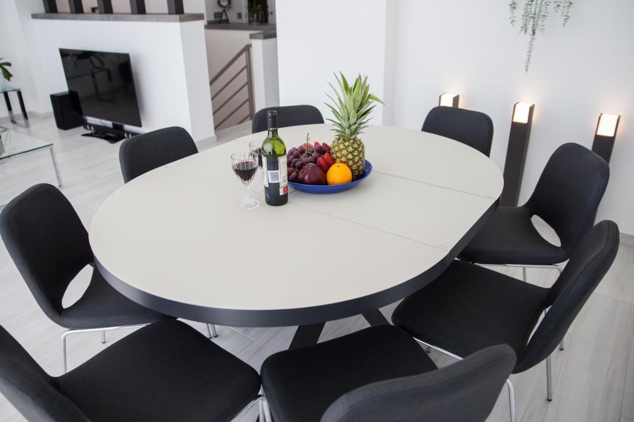Spacious 200 Sq.M. Penthouse With Sea View Terraces トレモリノス エクステリア 写真