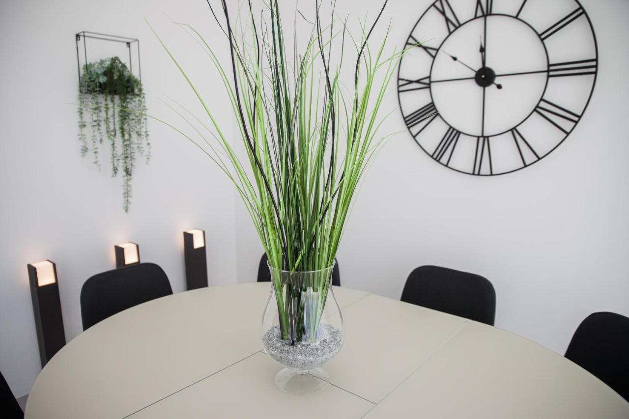 Spacious 200 Sq.M. Penthouse With Sea View Terraces トレモリノス エクステリア 写真